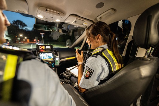 POL-ME: 59-Jähriger beraubt – die Polizei bittet um Hinweise – 2509141