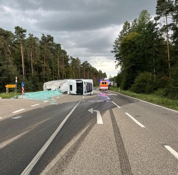 POL-PDLD: Vollsperrung B 9 bei Berg nach Lkw-Unfall