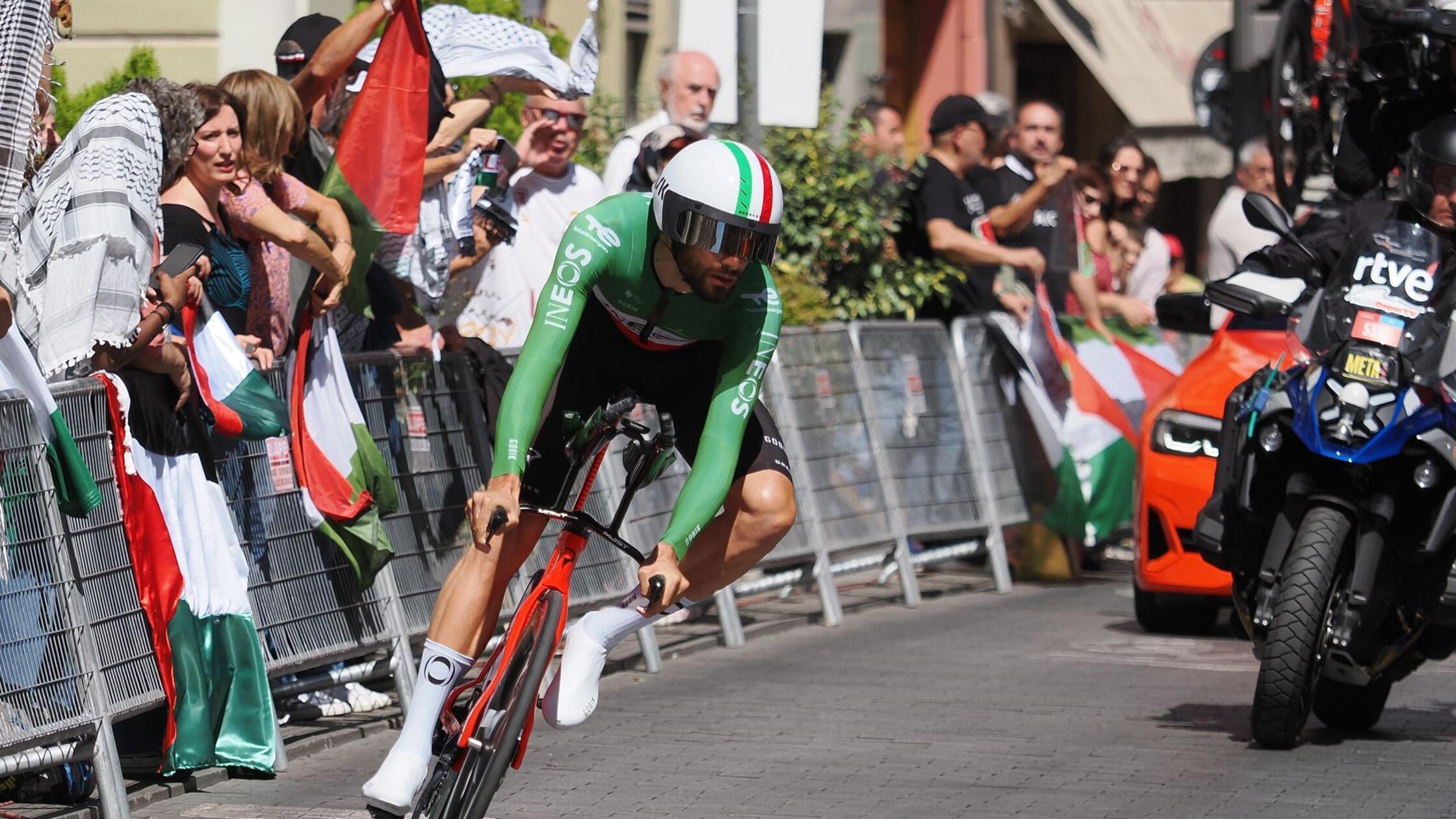 Proteste bei Vuelta: Ganna gewinnt verkürztes Zeitfahren