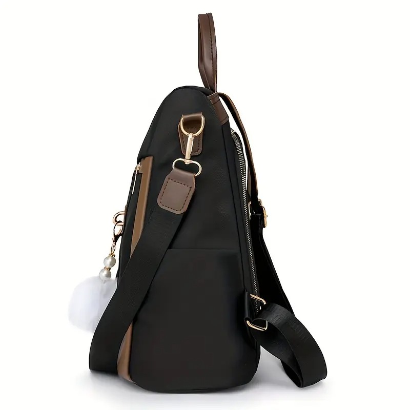 Moderner Damen-Rucksack im Punk-Stil mit Nieten-Details