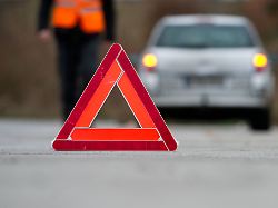 Nothammer, Gurtschneider & Co: Hilfe bei Panne und Unfall: Diese Tools gehören ins Auto