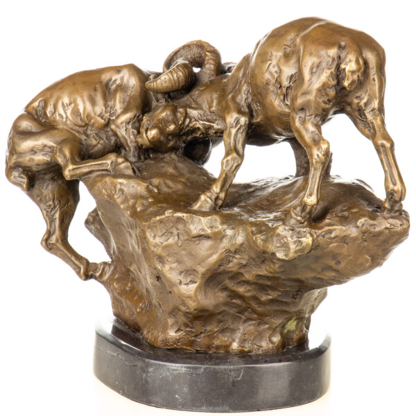 Dynamische Bronzefigur -Kampf der Steinböcke- auf Marmorsockel – Bild 6