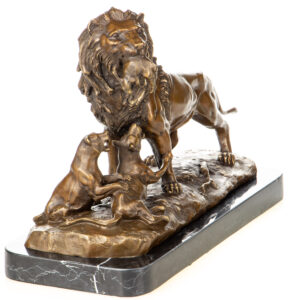 Majestätische Bronzefigur "Löwenfamilie" auf Marmorsockel