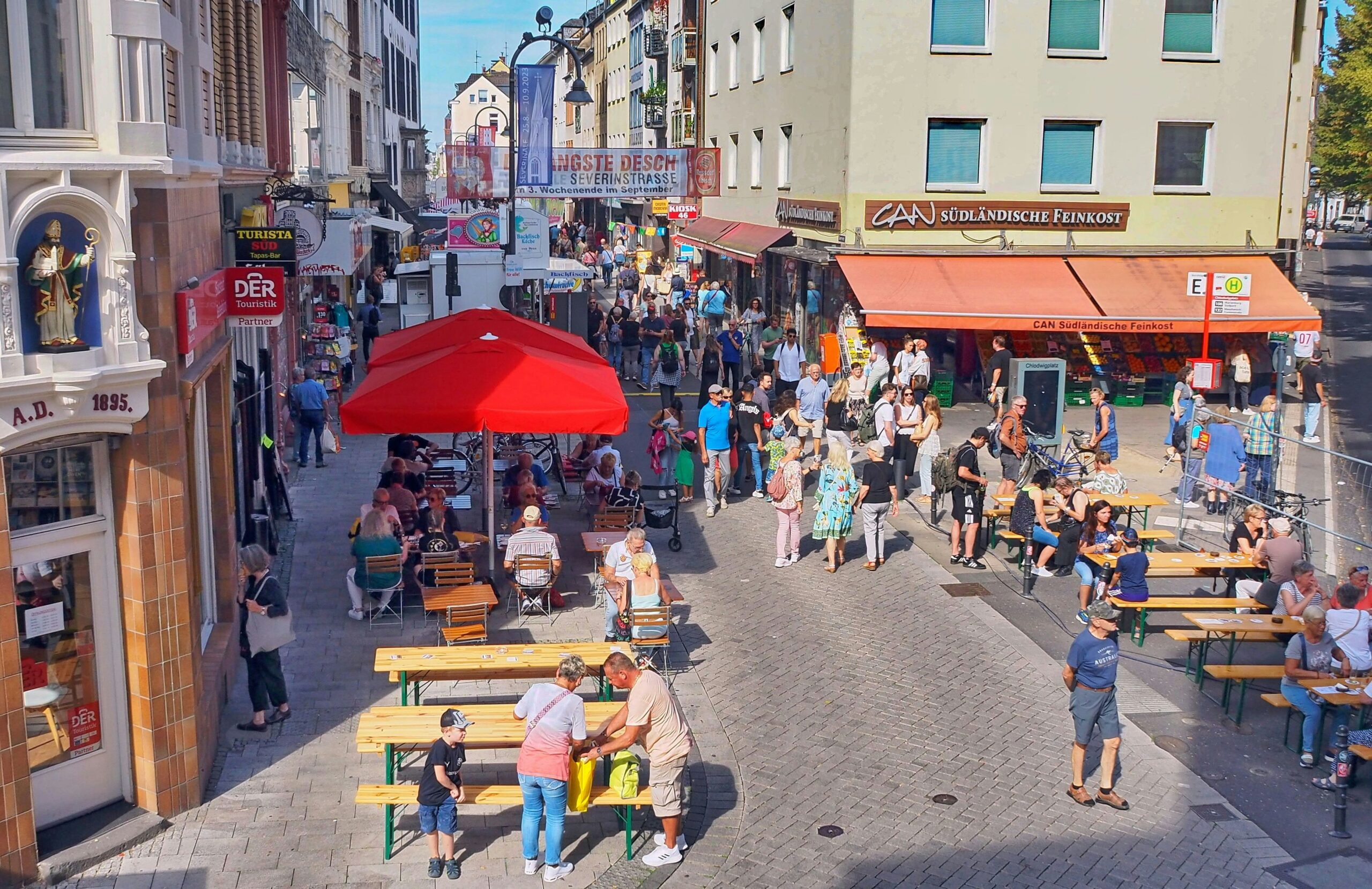 50 Jahre IG Severinsviertel: „Dä längste Desch vun Kölle“ feiert Jubiläum
