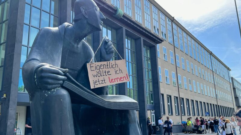 Sparzwang an der Uni Köln: 150 Wissenschaftler befürchten Kürzungen bei Disability Studies – Offener Brief