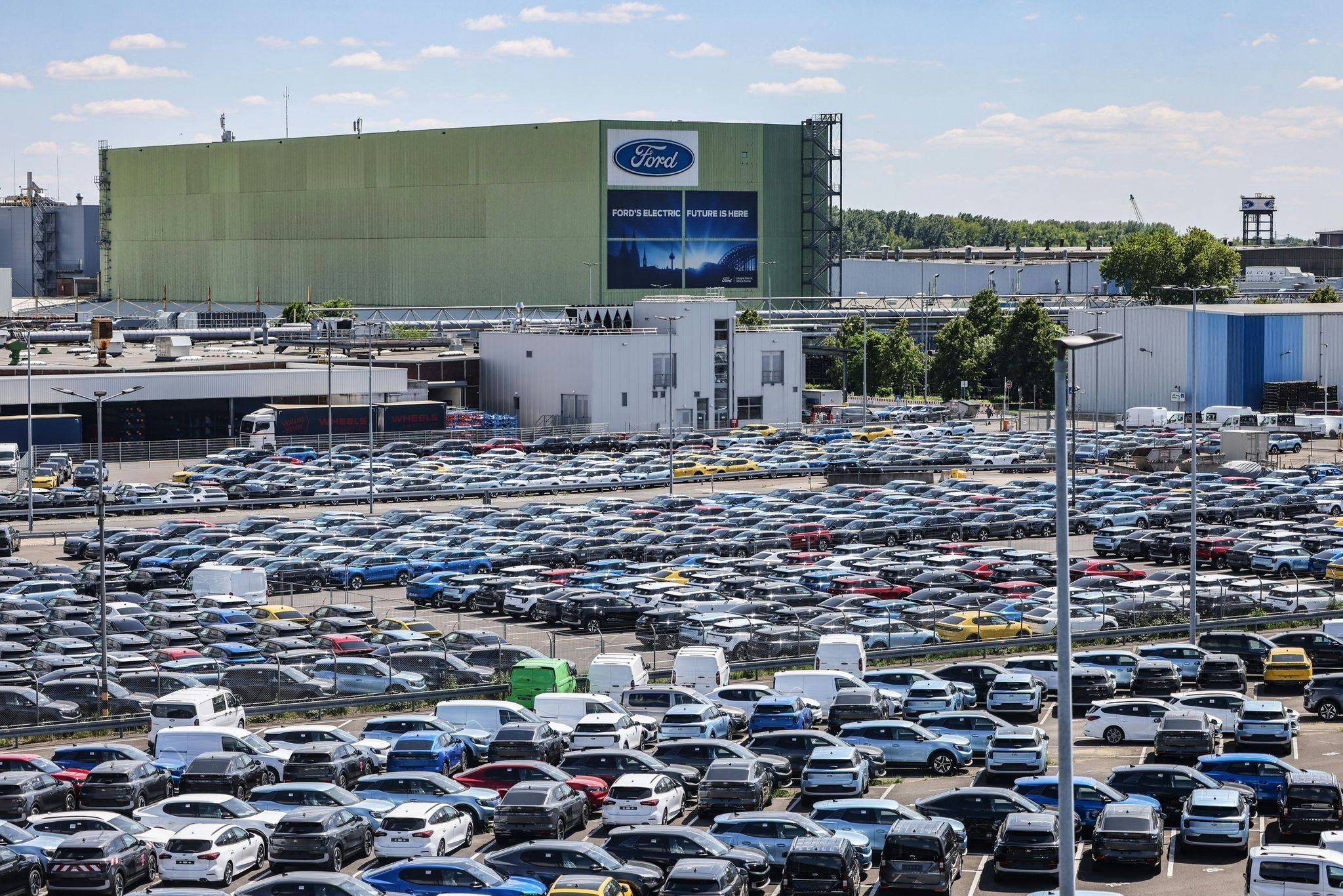 Sparkurs beim Autobauer: Urabstimmung bei Kölner Ford-Werken – Ergebnis am Freitag