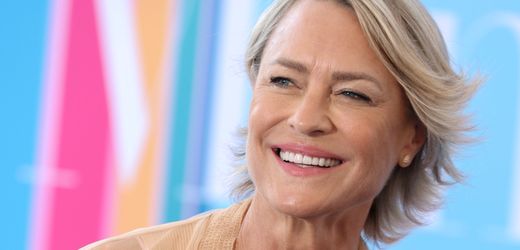 Robin Wright kehrt der »Shitshow« USA den Rücken