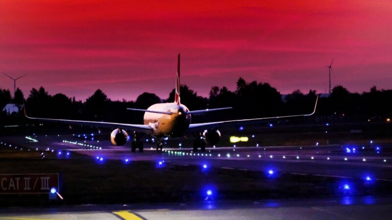 Bauarbeiten am Flughafen Nürnberg in der Reisezeit: Startbahn gesperrt – Flieger bleiben am Boden