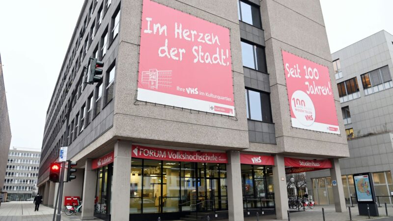Rund 3000 Kurse: Volkshochschule Köln startet Herbst- und Winter-Programm