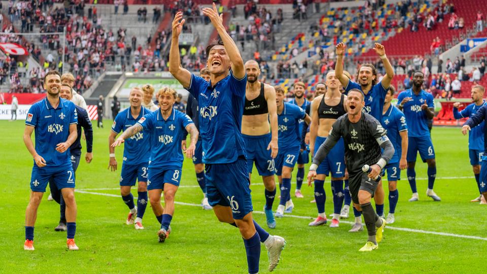 „Wir genießen es“ – Darmstadt 98 sieht Tabellenführung als Ansporn