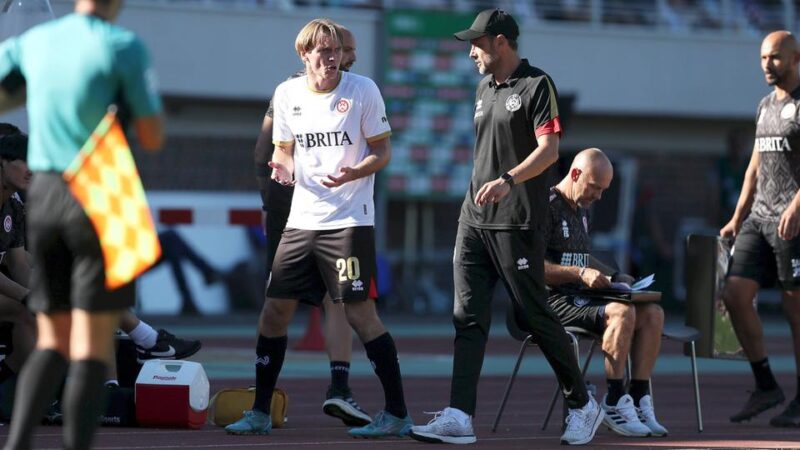 SV Wehen Wiesbaden: Trainer Nils Döring lässt es in Schweinfurt scheppern