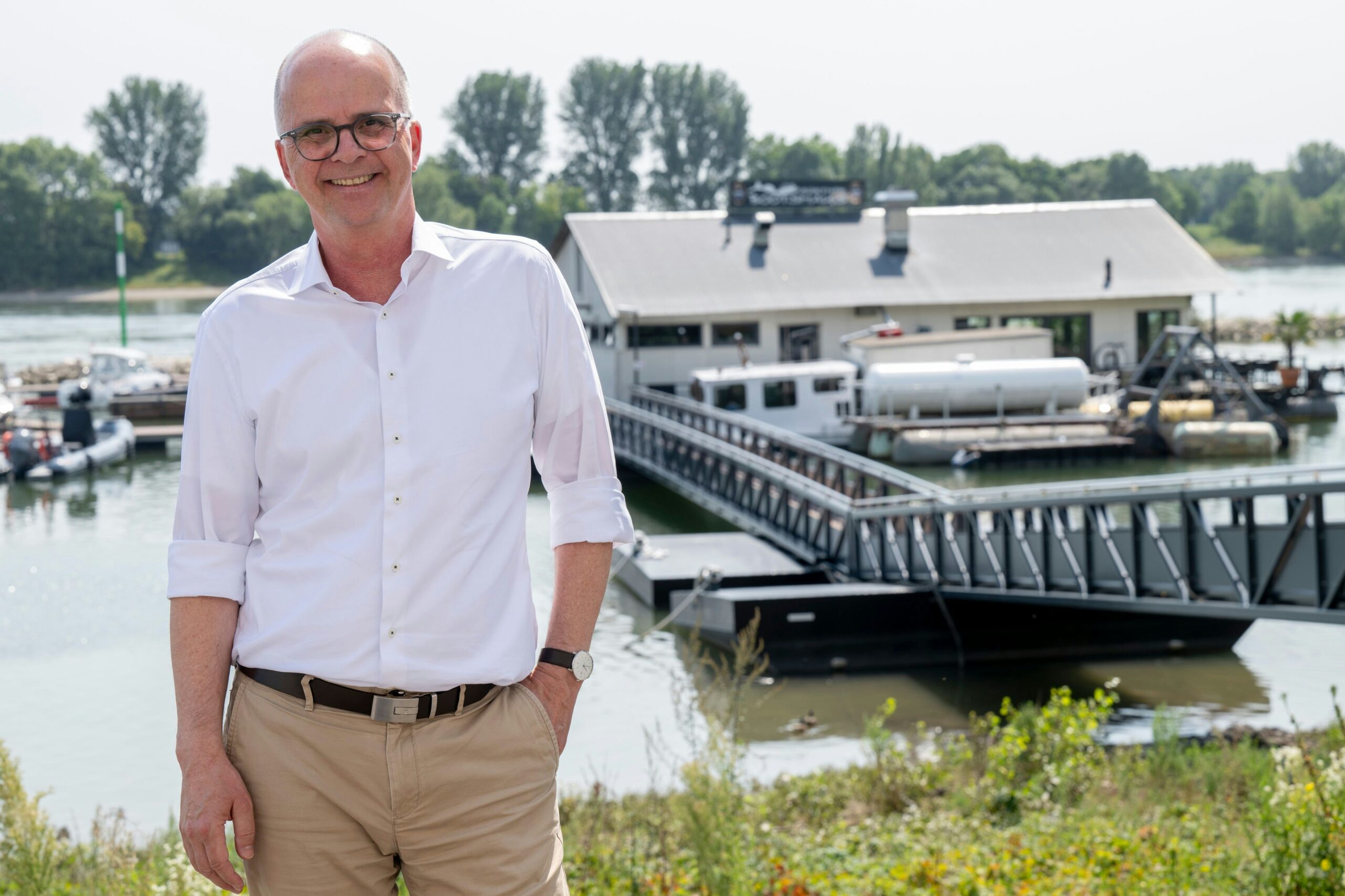 Veedelsspaziergang: In Sürth nimmt sich CDU-OB-Kandidat Markus Greitemann im Wahlkampf Auszeiten