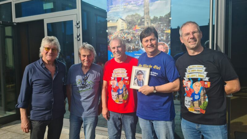 Zum 100. Geburtstag: Rochuschor und Ur-Fööss feiern bei Konzert für Ludwig Sebus unter freiem Himmel