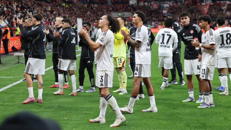 Stimmen zur Eintracht-Pleite in Leverkusen: „Es war einfach zu wenig, es war eine schlechte Leistung“