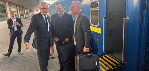 Ukraine: Jens Spahn und Matthias Miersch überraschend zu Solidaritätsbesuch gereist