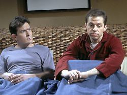 „Sheen war wie Kim Jong-il“: „Two and a Half Men“-Kollege packt aus