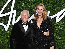 Julia Roberts und Russell Crowe: Hollywood trauert um Giorgio Armani