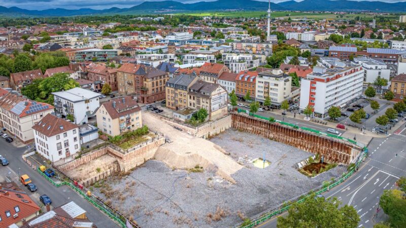 „Loch“ in Landau: Sparkasse Südpfalz kauft Kaufhof-Gelände und plant Dienstleistungszentrum