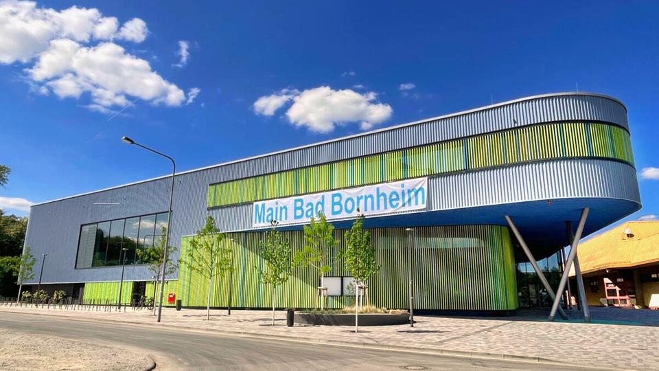 Main Bad Bornheim in Frankfurt öffnet wieder: Gesundheitsamt hebt Daumen