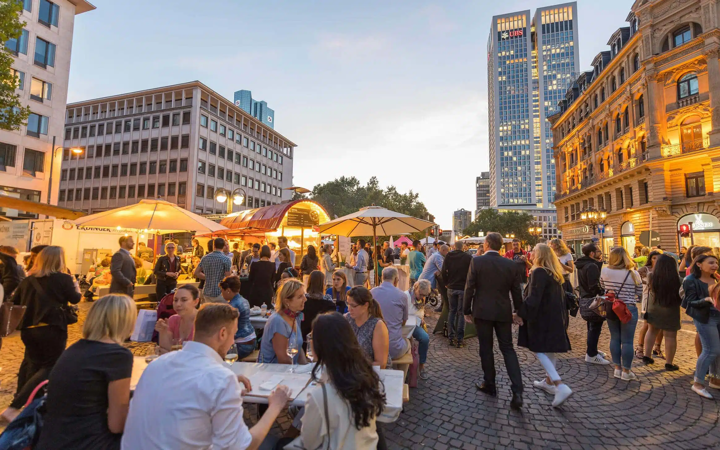 Rheingauer Weinmarkt: Frankfurts Freßgass’ wird zur Genussmeile