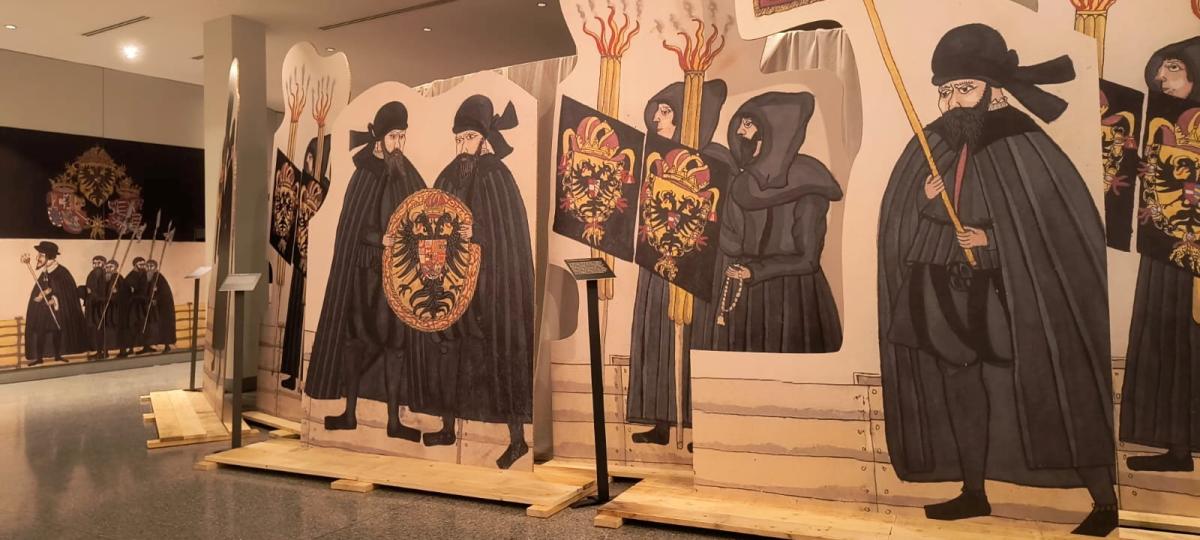 Auftakt einer Ausstellungsreihe: Augsburgs Diözesanmuseum sieht Schwarz