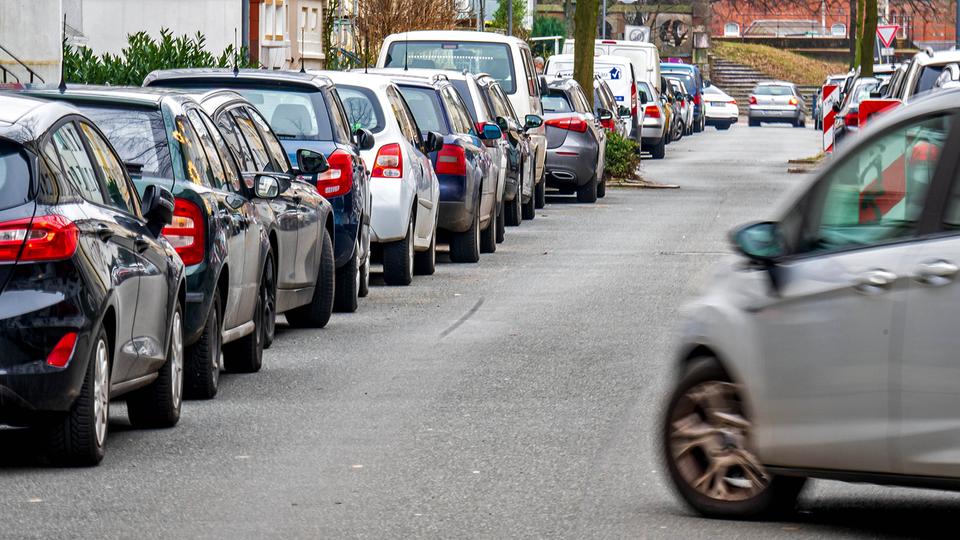 Kfz-Versicherung wird in acht hessischen Zulassungsbezirken wohl teurer