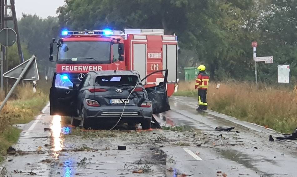 Emmerich/Hamminkeln: Unfall mit Folgen – Haushalte ohne Strom