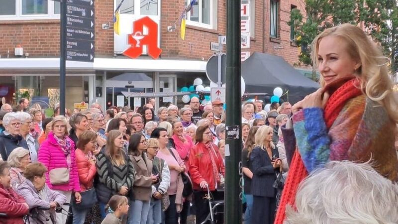 Modenschau und Showtanz mitten in der Stadt: Nacht der Trends lockt wieder nach Kevelaer