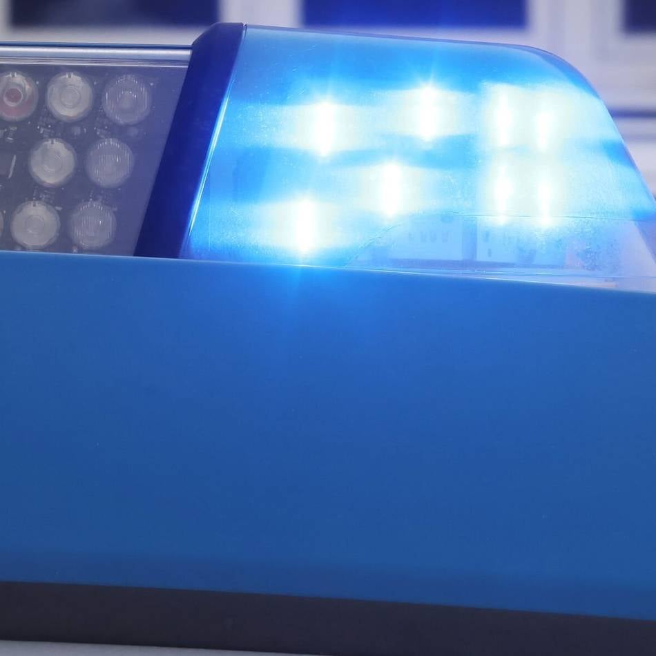 Unfall in Moers: Radfahrer flüchtet nach Zusammenstoß