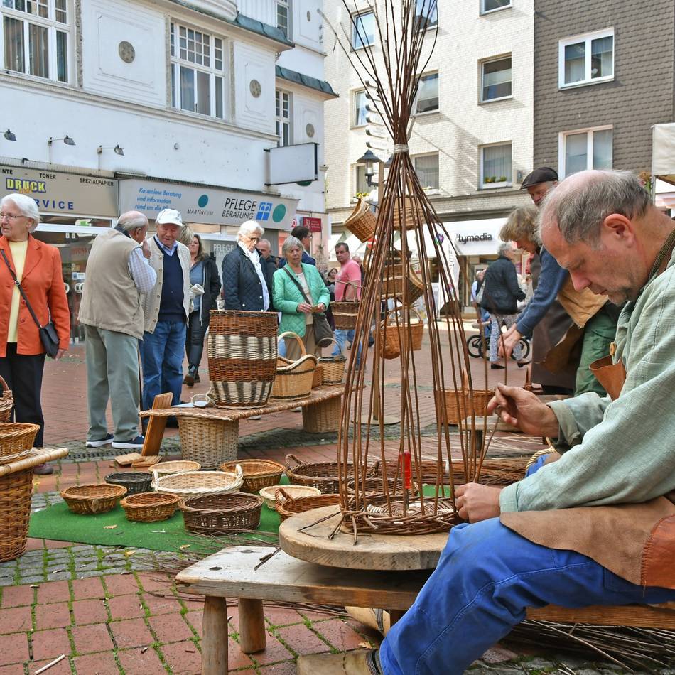 In Langenfeld: Der Kunsthandwerkermarkt ist ein Erlebnis für alle Sinne