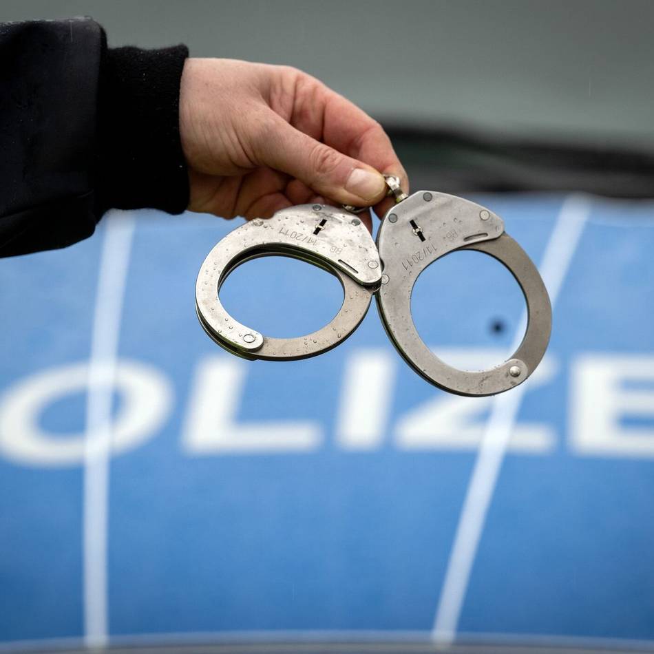 Grenzkontrollen im Kreis Viersen: Polizei nimmt gleich zwei gesuchte Straftäter fest