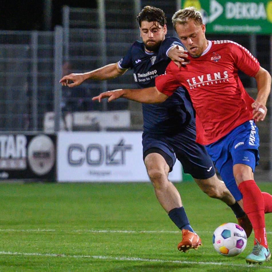 Schweres Auswärtsspiel bei Ratingen 04/19: Warum Philipp Divis für den 1. FC Kleve noch wichtiger geworden ist