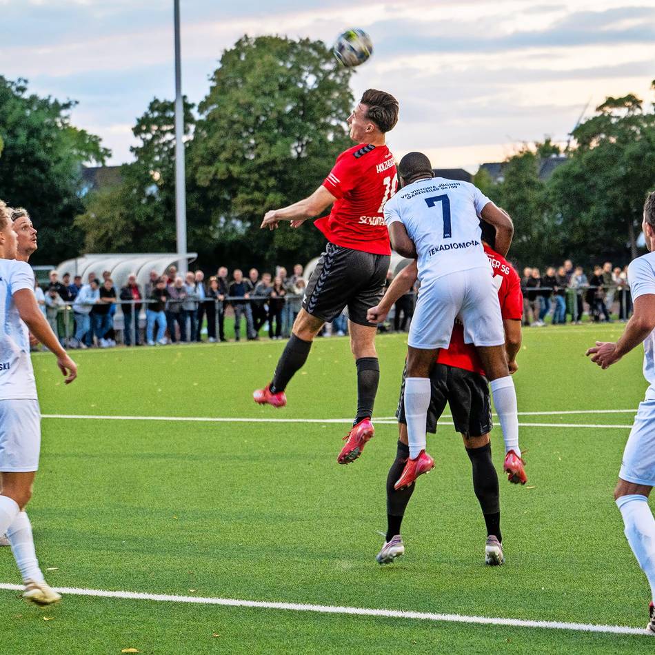Warum das Derby in Holzheim für einen Kicker ein ganz besonderes Spiel war: Wenn 80 Minuten die Welt bedeuten