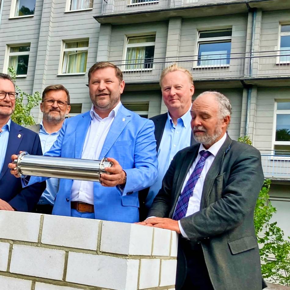 Grundsteinlegung für Bettenhaus: Startschuss zu Solinger Klinikum-Neubau der Superlative