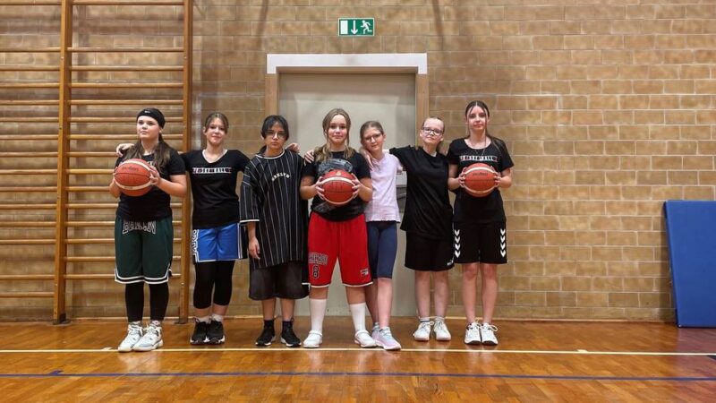 175 Jahre ATV Hückeswagen: Mädchen auf den Spuren von Nowitzki & Co.