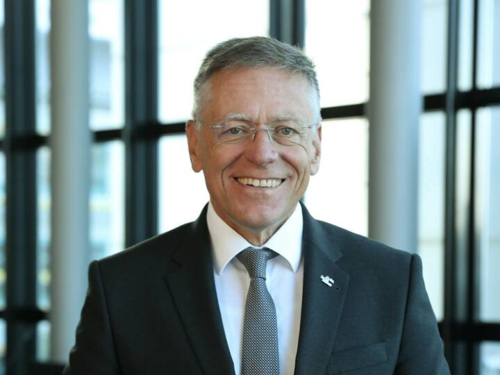 Ausgangslage vor der Wahl im Rhein-Kreis: Mit Petrauschkes Abschied beginnt eine neue Landrats-Ära