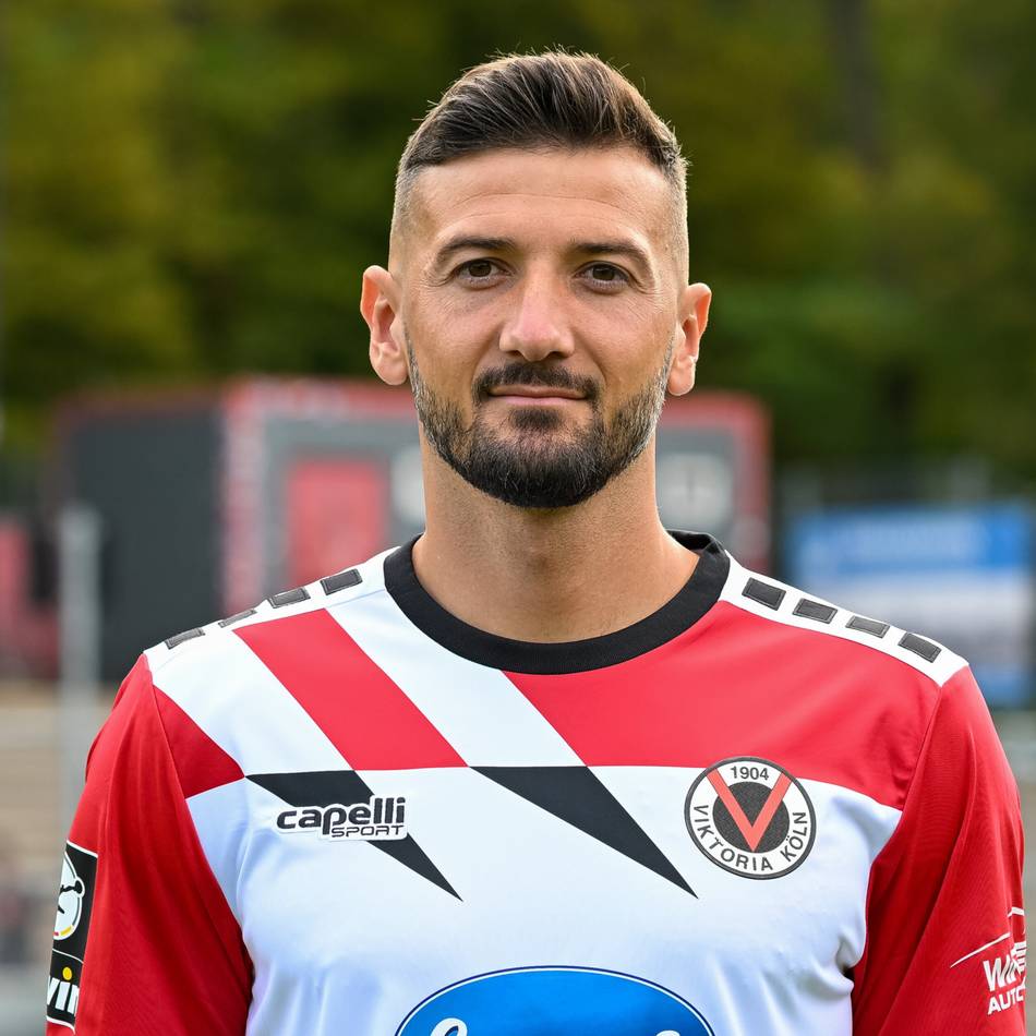 Fußball-Oberligist legt personell nach: Jüchen verpflichtet Ex-Profi aus Köln