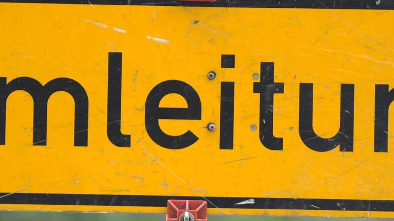 Anfahrt, Parken, gesperrte Straßen, Busfahrplan: So kommen Sie 2025 zum Neusser Schützenfest