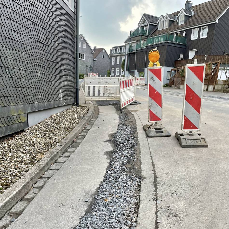Bergische Energie- und Wasser.GmbH: Stromkabel und Glasfaser auf einen Streich