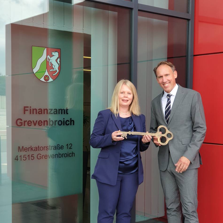 Dienststelle an der Merkatorstraße: „Herrin der Steuern“ in Grevenbroich – Finanzamt stellt neue Chefin vor