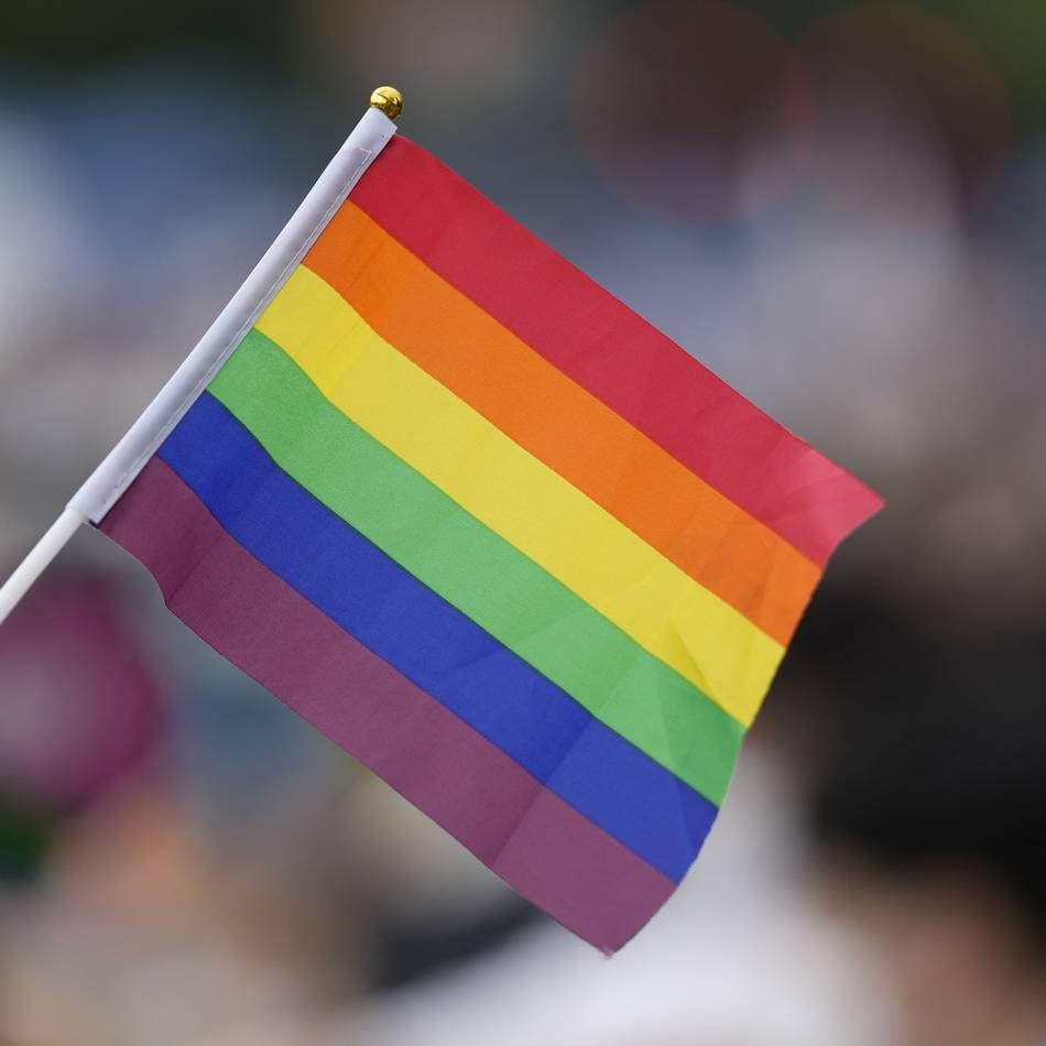Leben in Mettmann: Regenbogen AG begrüßt Grundgesetzinitiative