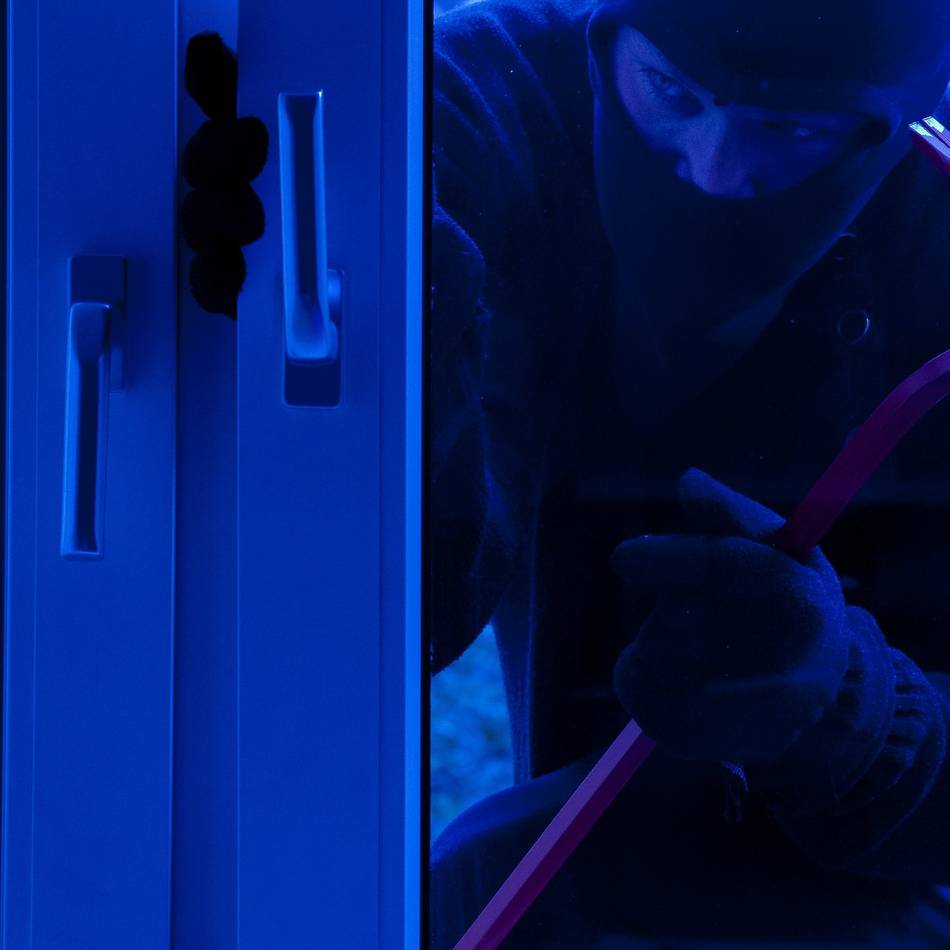 Polizei sucht Zeugen: Unbekannte brechen in Einfamilienhaus in Xanten ein