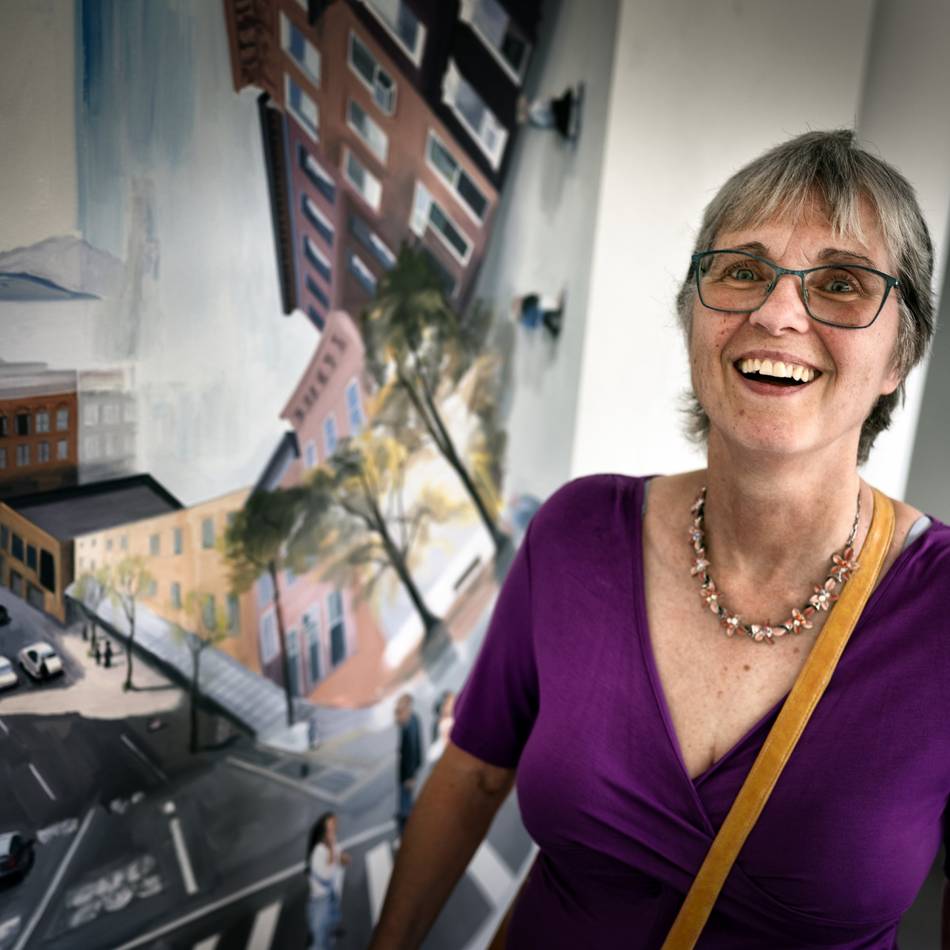 Kunstverein Langenfeld: Bei Vahlbruchs Bildern wachsen Hochhäuser aus dem Himmel