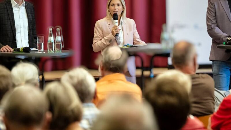 Monheimer Bürgermeisterkandidaten: Schlagabtausch zwischen Wienecke, Risse und Düring – nur bei einem Thema einig