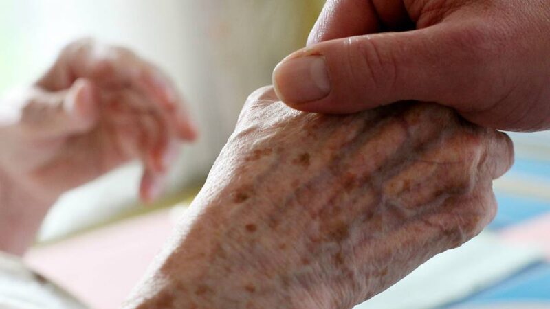 Ehrenamtliche Hospizbegleiter gesucht: Hospizbewegung Hilden startet neue Seminarreihe