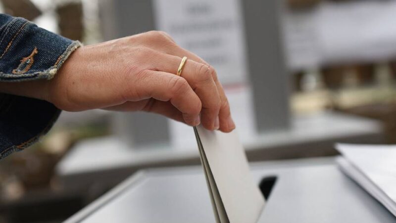 Kommunalwahl 2025 in Wesel: Die sechs Bürgermeisterkandidaten stellen sich vor