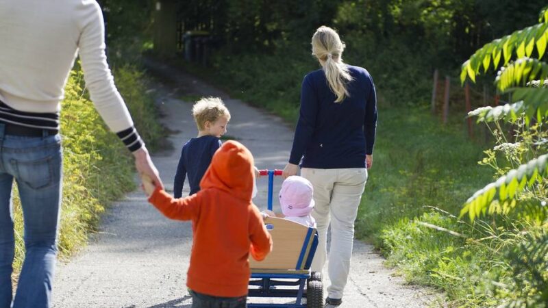 Anmeldezahlen gehen zurück: Klever Tagesmütter schlagen Alarm – „Viel Verantwortung, wenig Anerkennung“