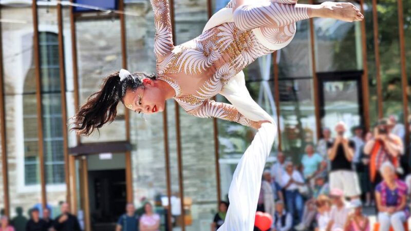 Festival Luftschwung hält Mettmann in Atem: Jenseits der Schwerkraft