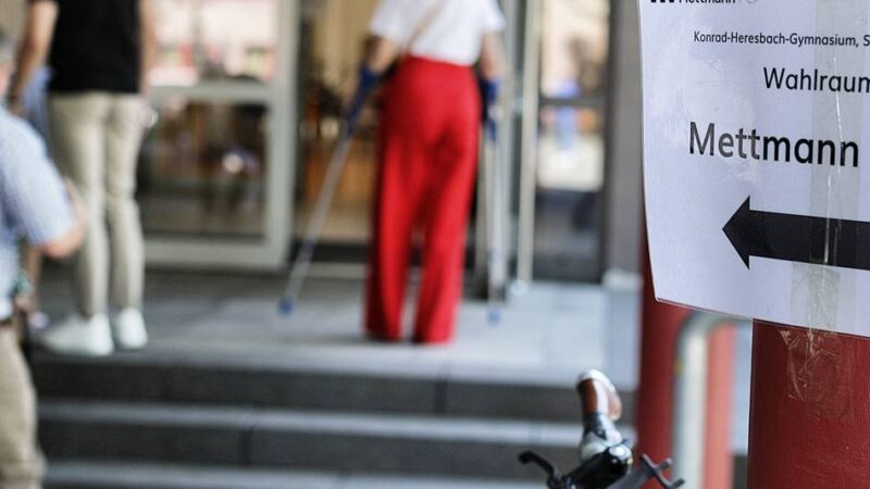 So funktioniert die Briefwahl in Mettmann: Die ersten 870 Bürger haben schon gewählt