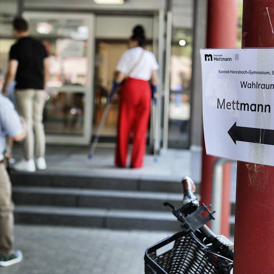 So funktioniert die Briefwahl in Mettmann: Die ersten 870 Bürger haben schon gewählt